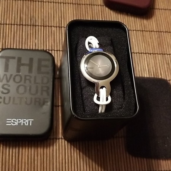 ESPRIT Watch Bundle - Picture 3 of 9